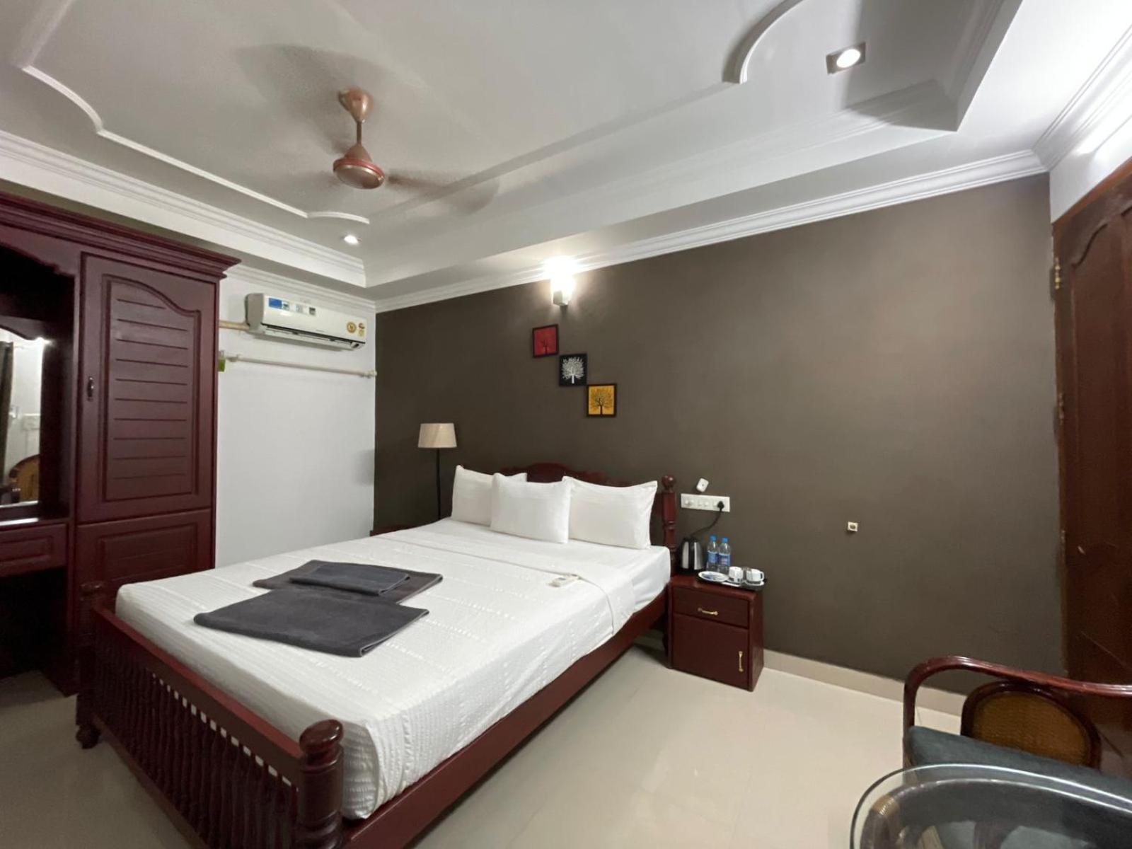 Banyan Tree Samudra Hotel Kovalam Buitenkant foto